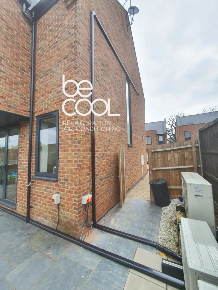 Wall mounted Air conditioning Installation Uxbridge - Image 2